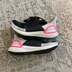 Size 6 ultra boosts womens